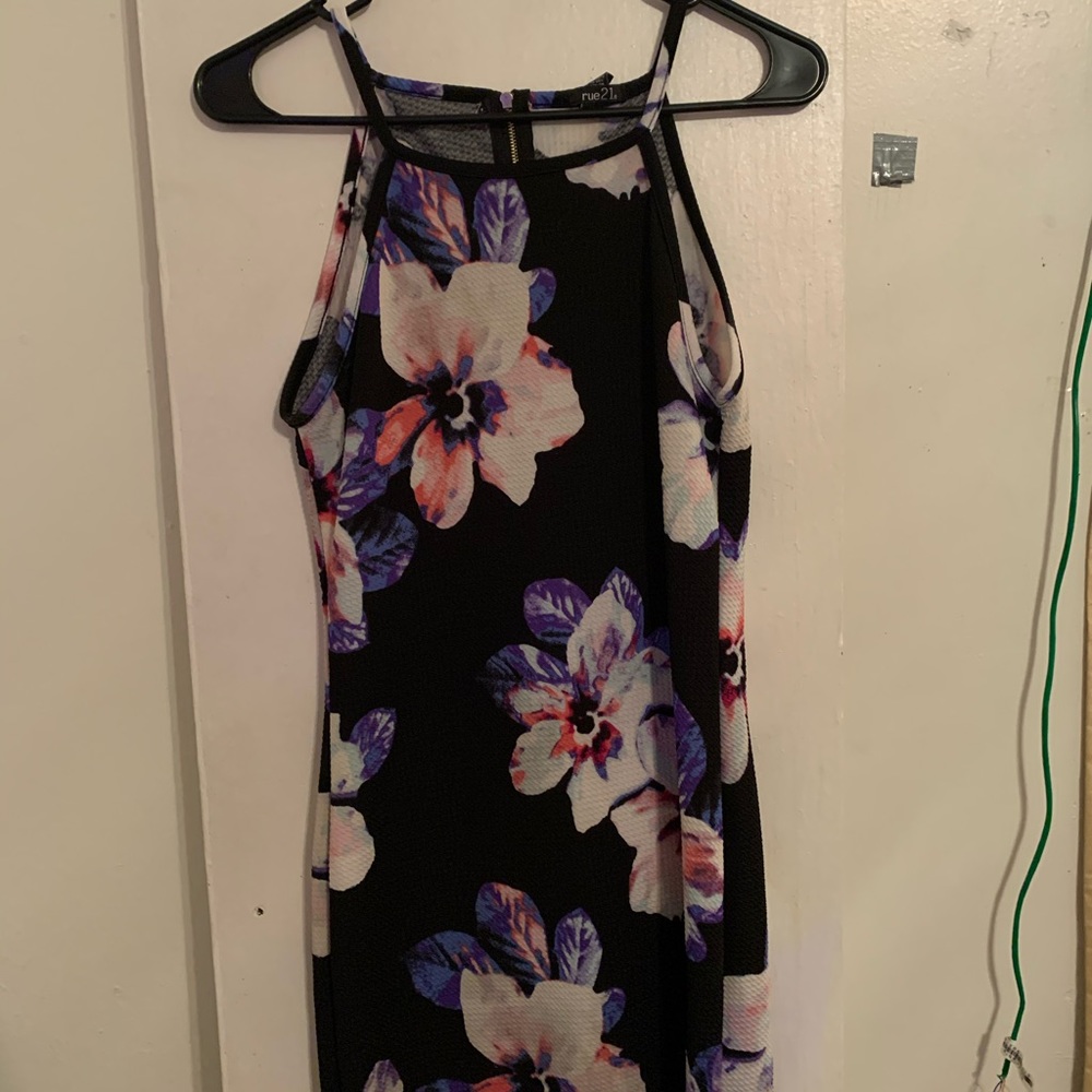 Dress. M - Picture 2 of 4